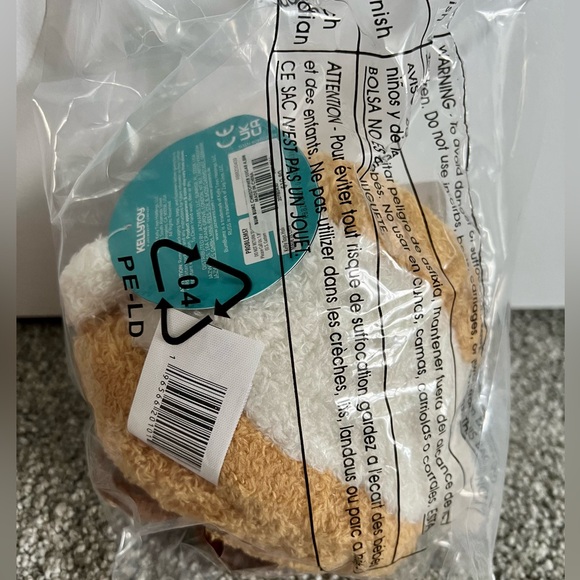 Bumbumz 4.5” Christopher the Ice Cream Sandwich Plush Toy - Picture 3 of 3